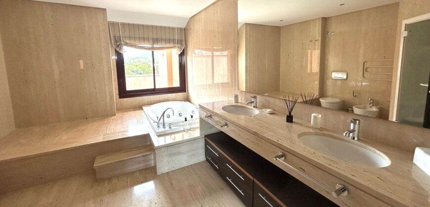 Modern Beachfront Duplex Penthouse
