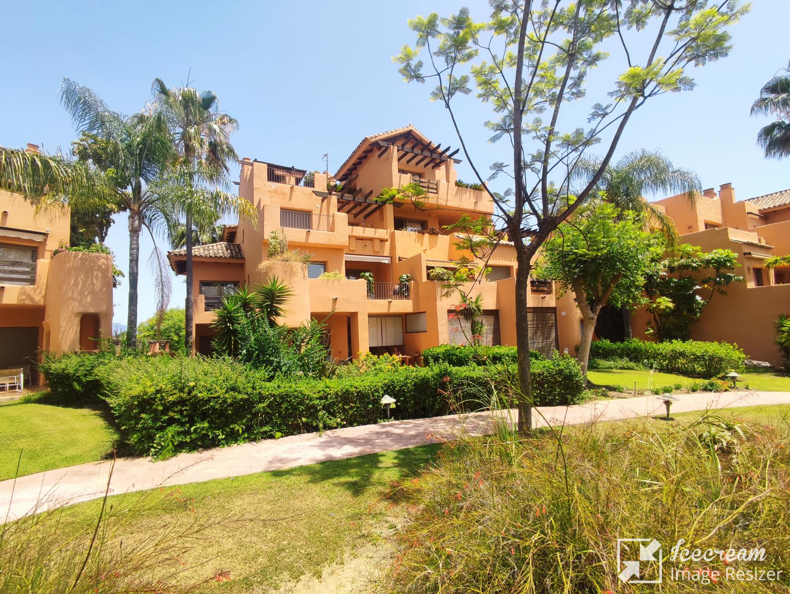 3 Bedroom Apartment in Sotoserena