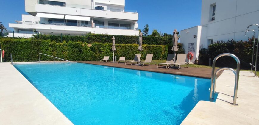 Modern unfurnished 3 bedroom garden apartment