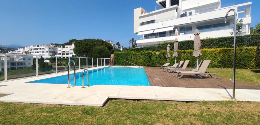 Modern unfurnished 3 bedroom garden apartment
