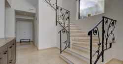 Elegant 5-Bedroom Villa with Private Pool in El Rosario, Marbella