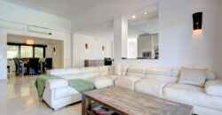 Elegant 5-Bedroom Villa with Private Pool in El Rosario, Marbella