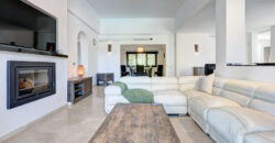 Elegant 5-Bedroom Villa with Private Pool in El Rosario, Marbella