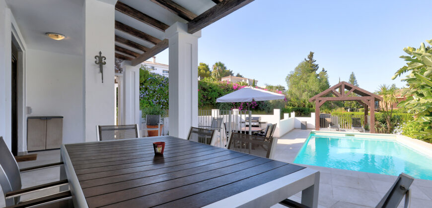 Elegant 5-Bedroom Villa with Private Pool in El Rosario, Marbella