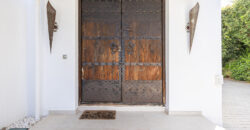 Elegant 5-Bedroom Villa with Private Pool in El Rosario, Marbella