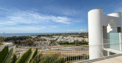 Elegant 3-Bedroom Duplex Penthouse with Private Rooftop Pool