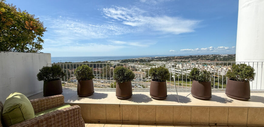 Elegant 3-Bedroom Duplex Penthouse with Private Rooftop Pool