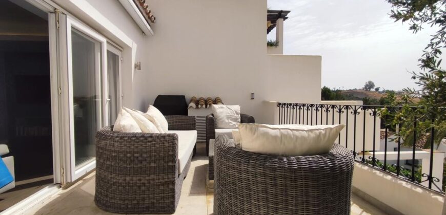 Modern 3 bedroom townhouse in Club Sierra, Marbella
