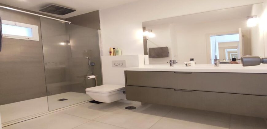 Modern 3 bedroom townhouse in Club Sierra, Marbella