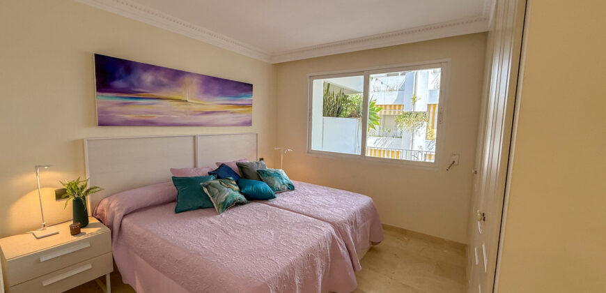 Elegant 3-Bedroom Duplex Penthouse with Private Rooftop Pool