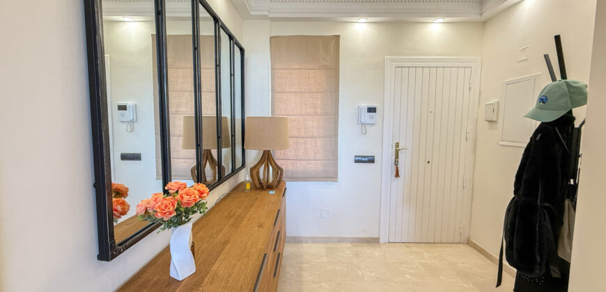 Elegant 3-Bedroom Duplex Penthouse with Private Rooftop Pool