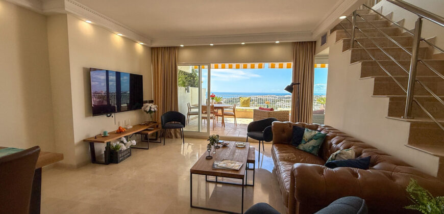 Elegant 3-Bedroom Duplex Penthouse with Private Rooftop Pool