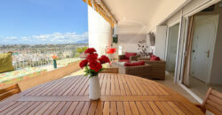 Elegant 3-Bedroom Duplex Penthouse with Private Rooftop Pool