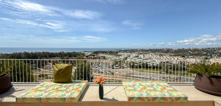 Elegant 3-Bedroom Duplex Penthouse with Private Rooftop Pool