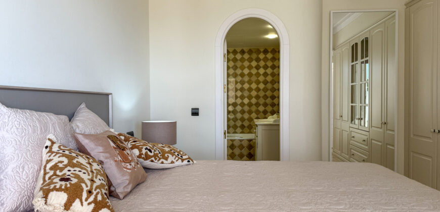 Elegant 3-Bedroom Duplex Penthouse with Private Rooftop Pool