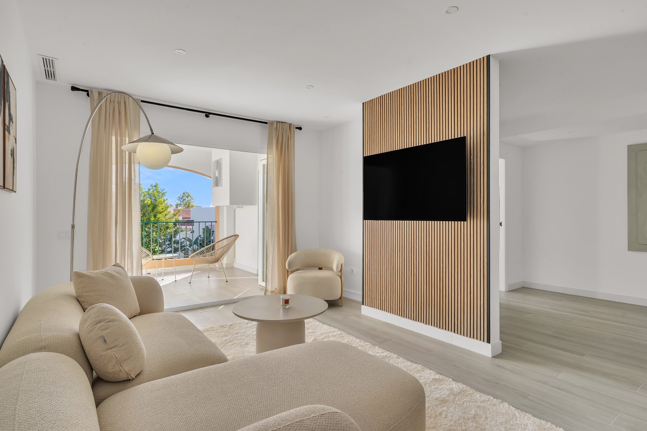 Luxury 3 Bedroom Apartment for Sale in Nueva Andalucía, Marbella