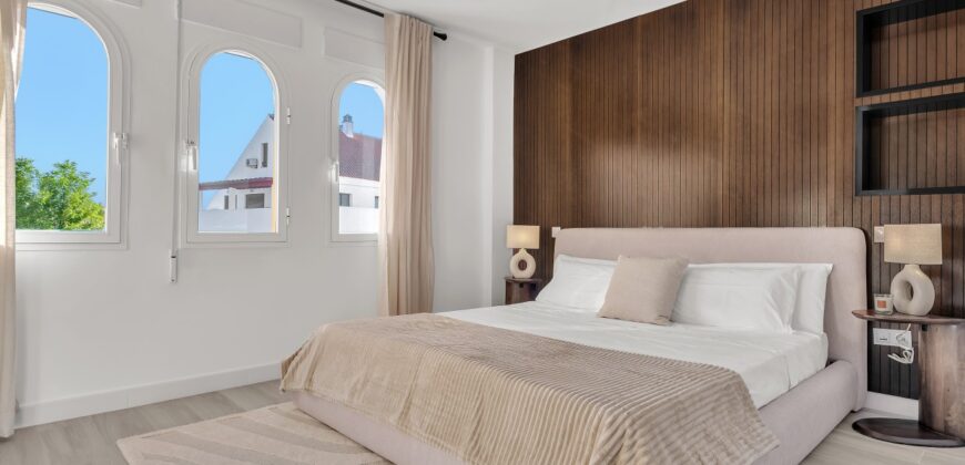 Luxury 3 Bedroom Apartment for Sale in Nueva Andalucía, Marbella