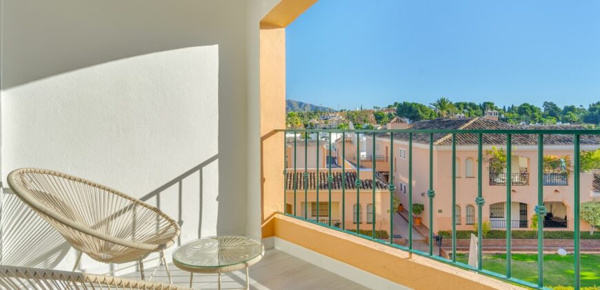 Luxury 3 Bedroom Apartment for Sale in Nueva Andalucía, Marbella