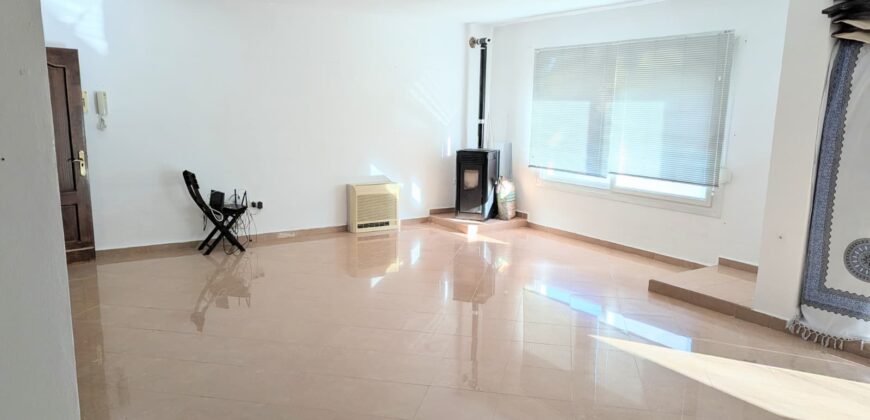 Elegant Energy-Efficient Village Residence with Exceptional Garage Space in Guaro