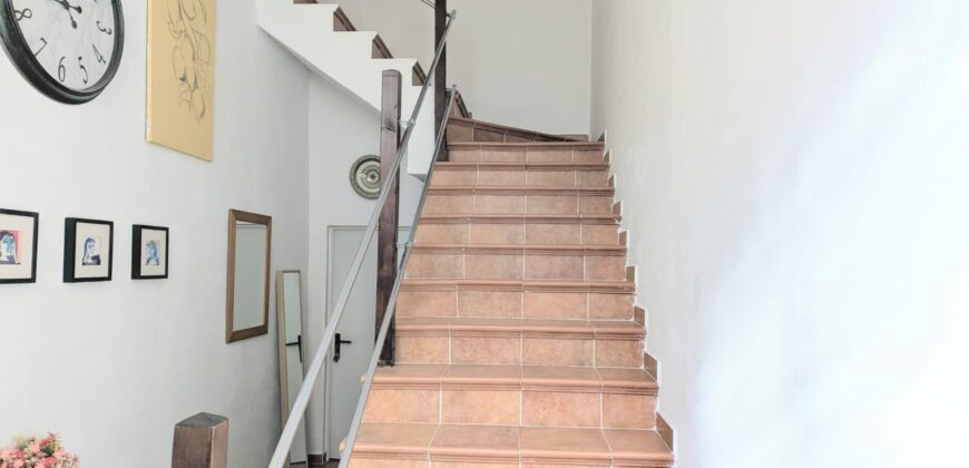 Elegant Energy-Efficient Village Residence with Exceptional Garage Space in Guaro