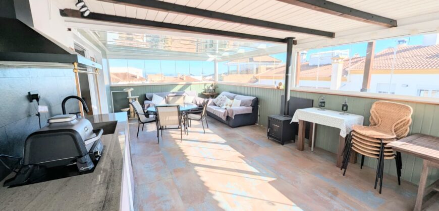 Elegant Energy-Efficient Village Residence with Exceptional Garage Space in Guaro