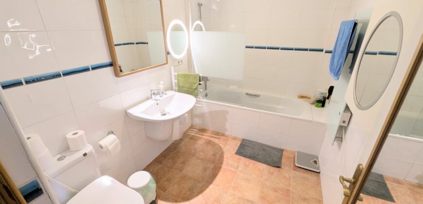 Elegant Energy-Efficient Village Residence with Exceptional Garage Space in Guaro