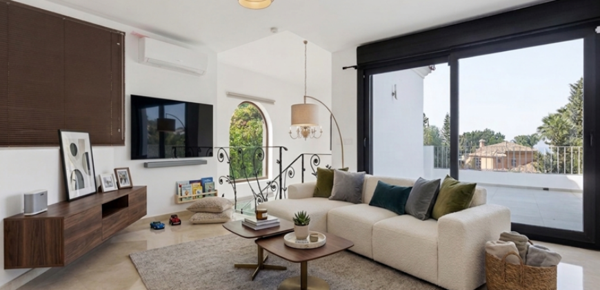 Luxury Refurbished Villa for Sale in El Rosario, Marbella