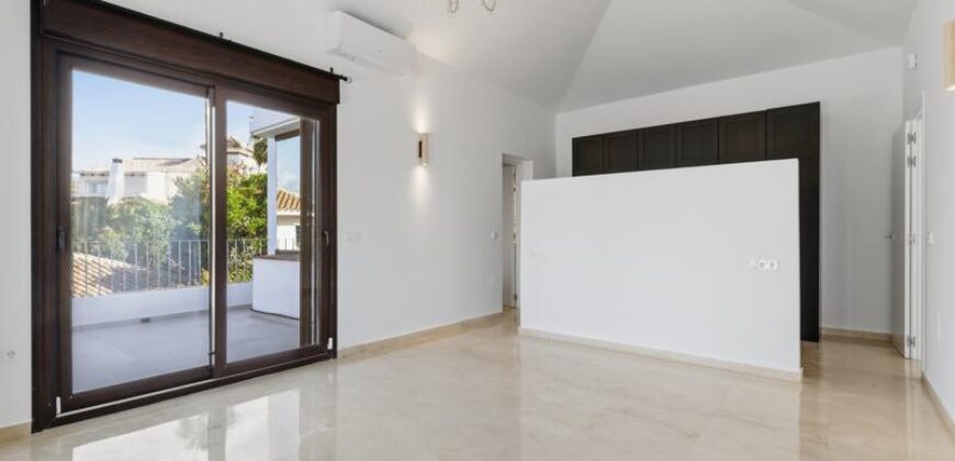 Luxury Refurbished Villa for Sale in El Rosario, Marbella