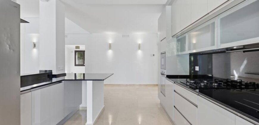 Luxury Refurbished Villa for Sale in El Rosario, Marbella