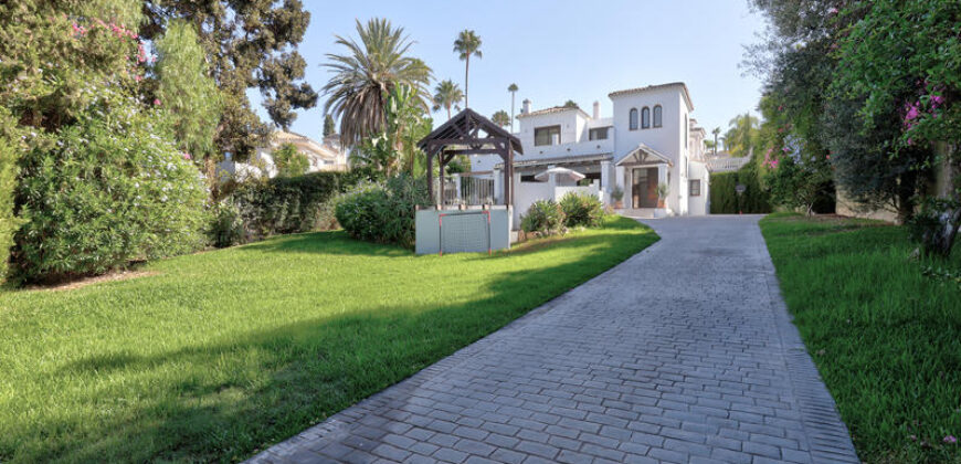 Luxury Refurbished Villa for Sale in El Rosario, Marbella